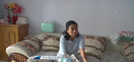 DƬ